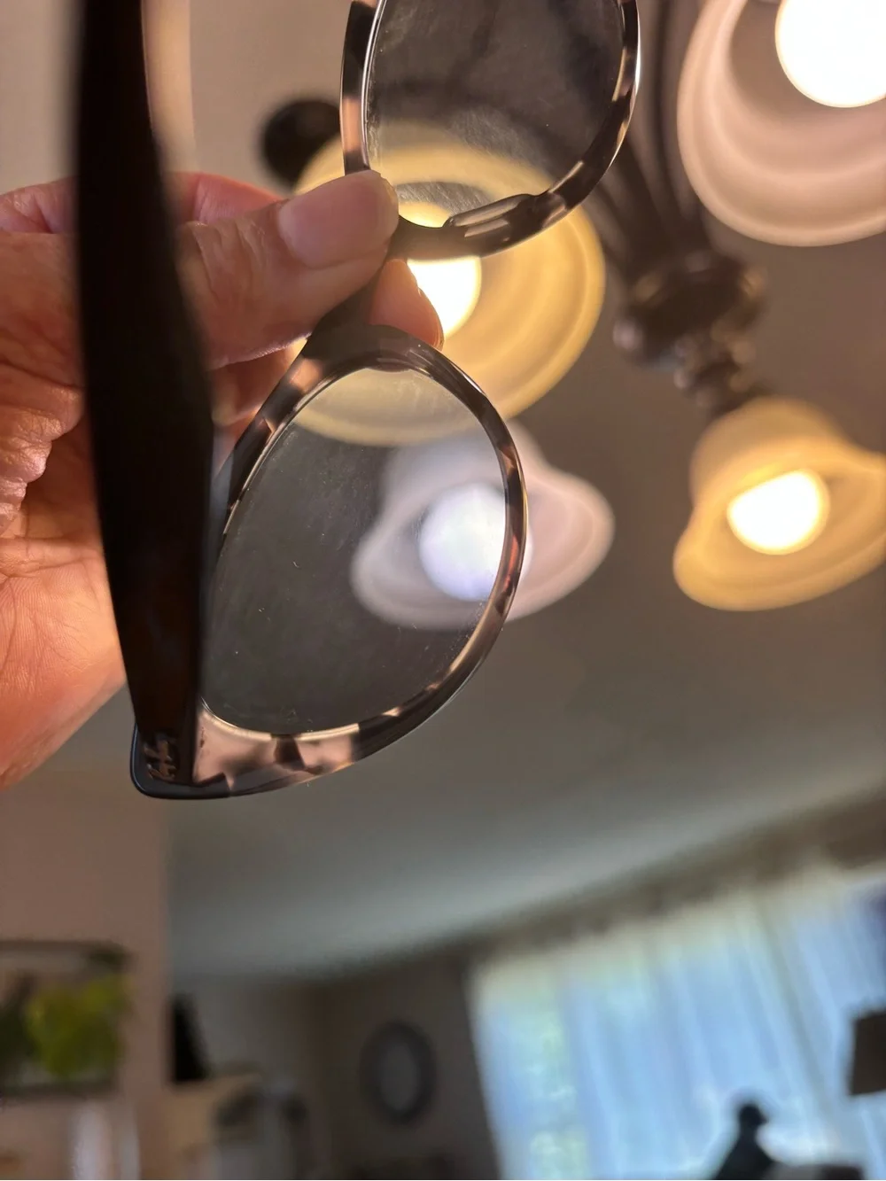 Ray-Ban no scratched